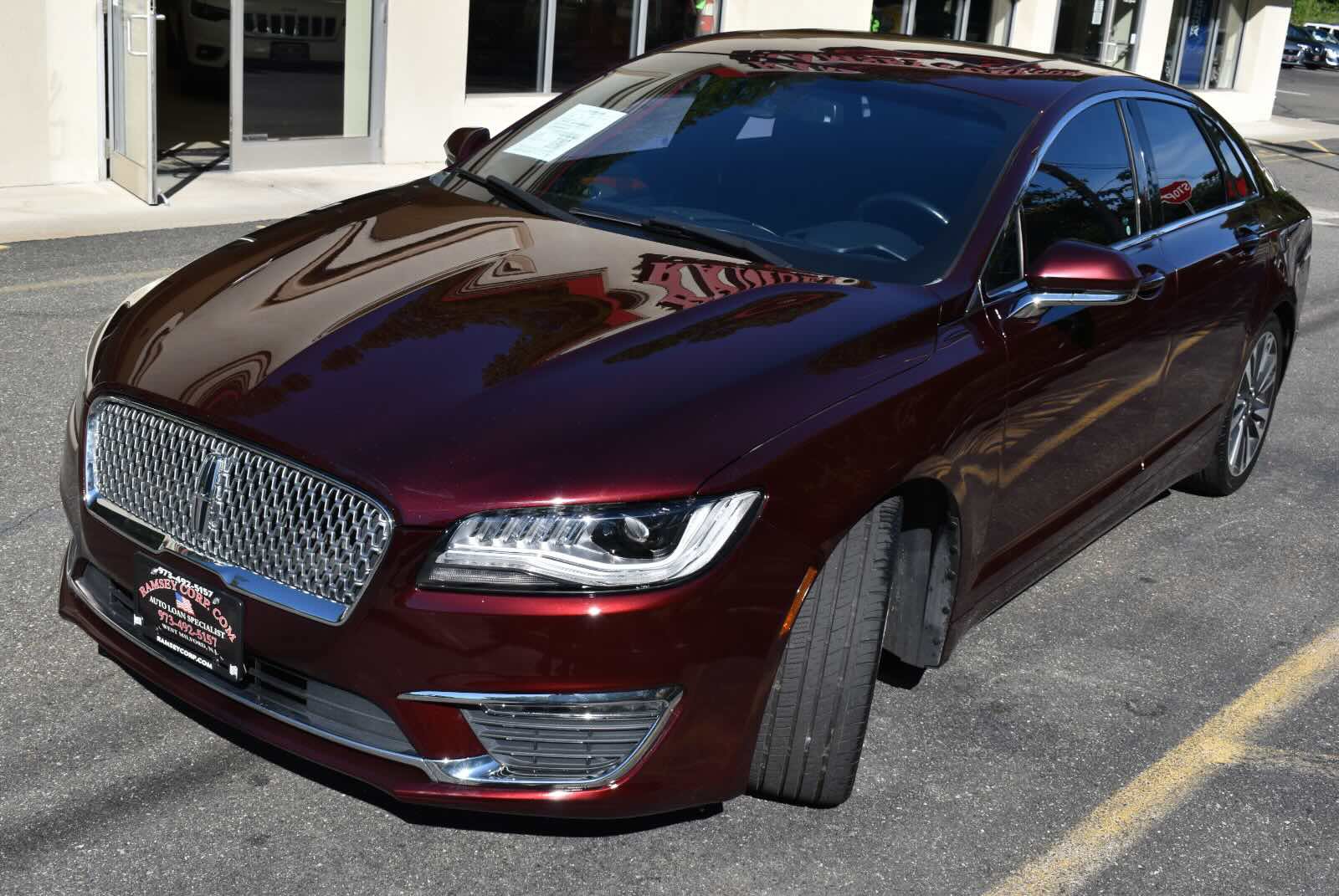 Used 2017 Lincoln MKZ Select w/ Climate Package FWD image 8