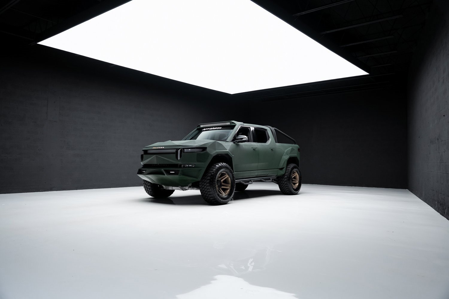 Used 2022 Rivian R1T Adventure image 71