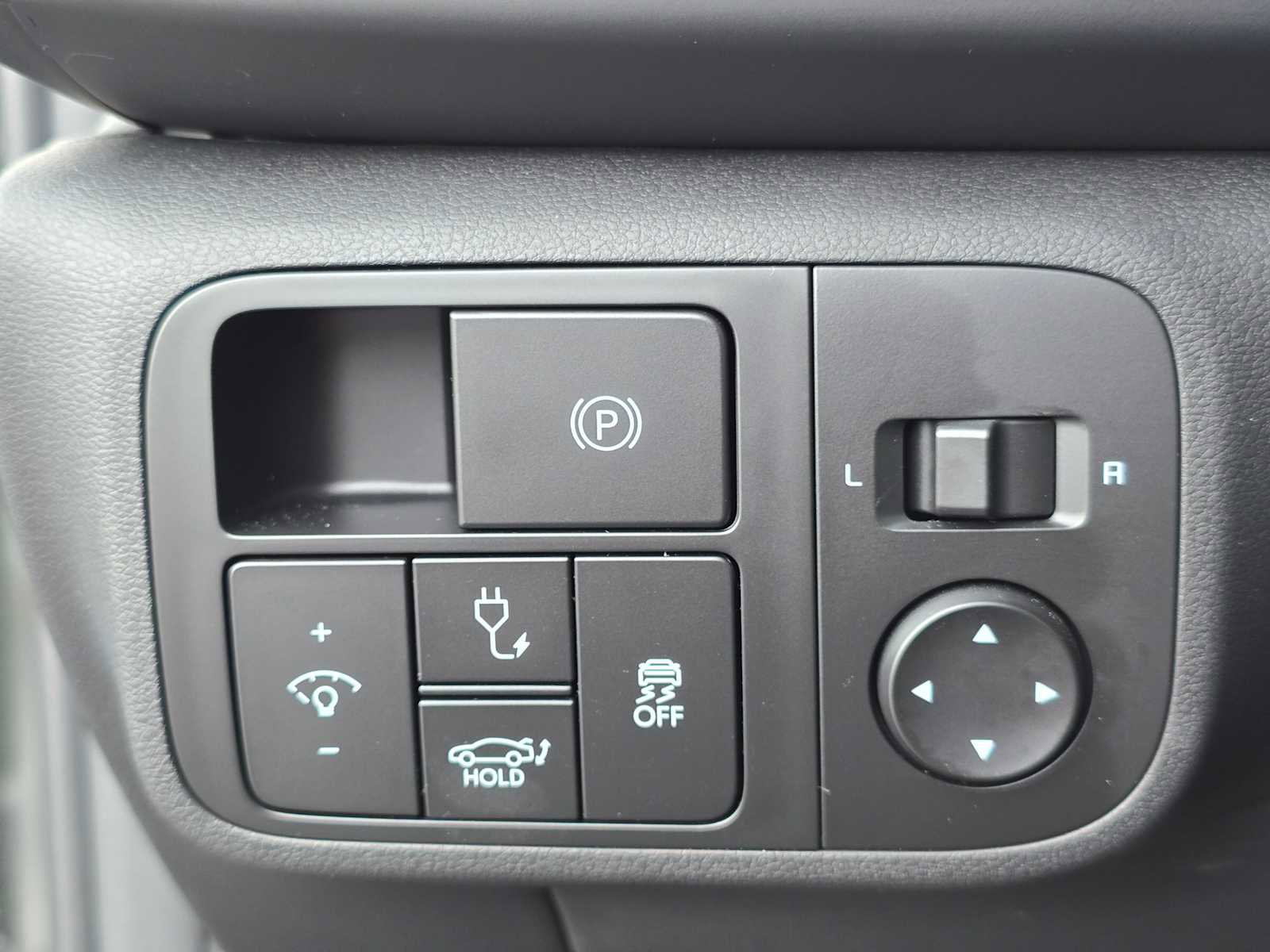 Used 2024 Hyundai Ioniq 6 SEL AWD/4WD image 23