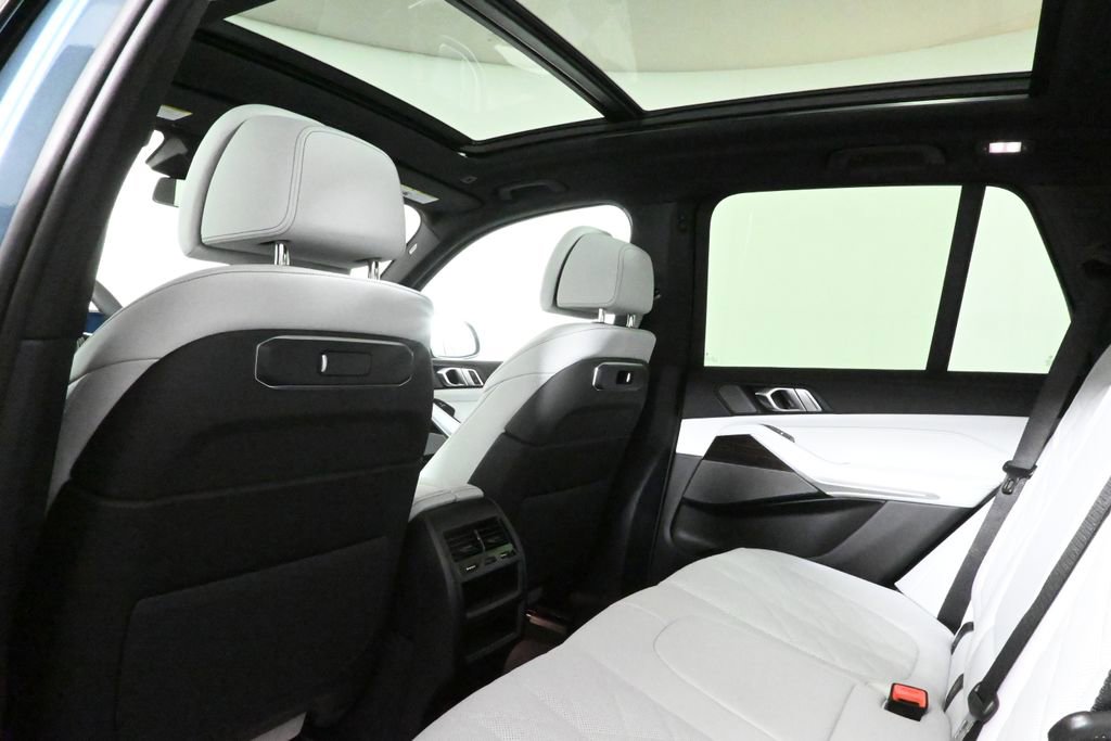 Used 2026 BMW X5 xDrive40i image 34
