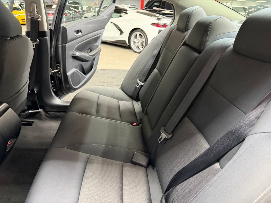 Used 2022 Nissan Altima 2.5 SV FWD image 37