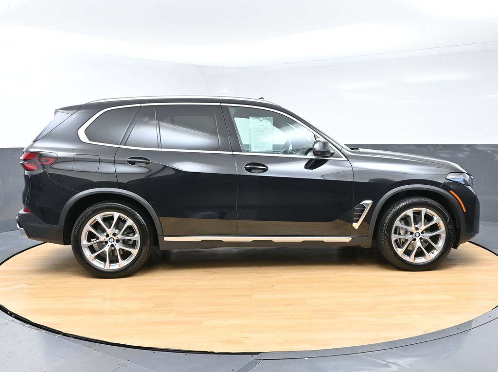 Used 2024 BMW X5 xDrive40i w/ Premium Package AWD/4WD image 16
