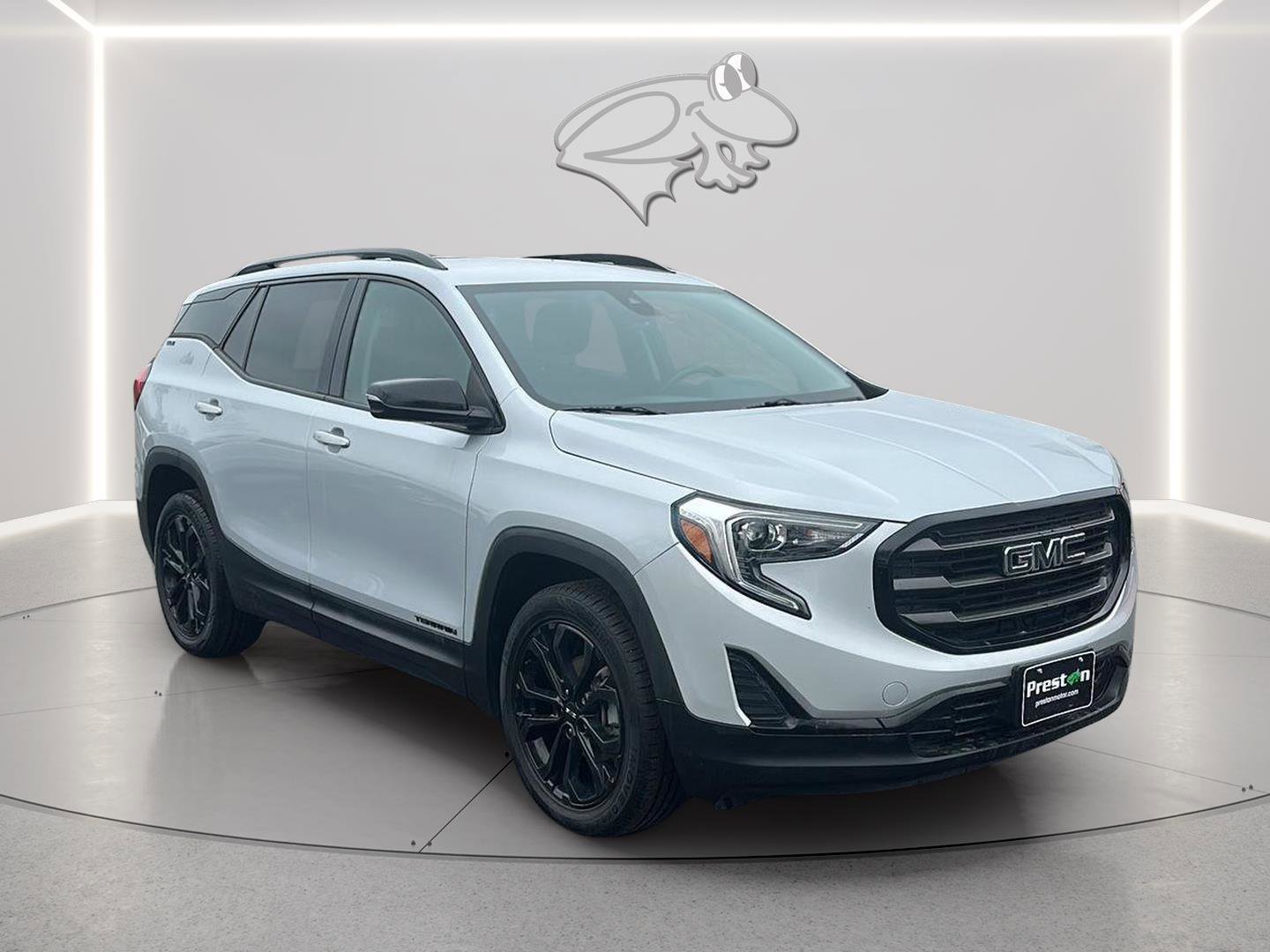 Used 2020 GMC Terrain SLE w/ Driver Convenience Package image 3