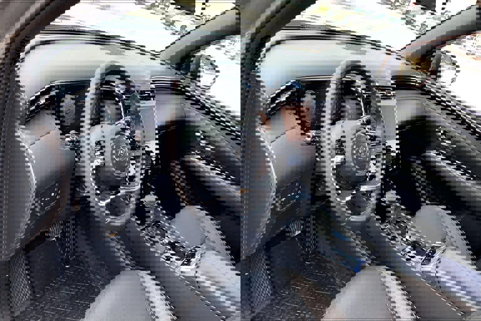 Used 2024 Hyundai Santa Cruz Limited image 16