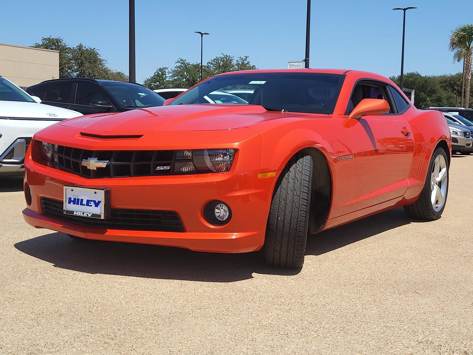 Used 2013 Chevrolet Camaro SS RWD image 2