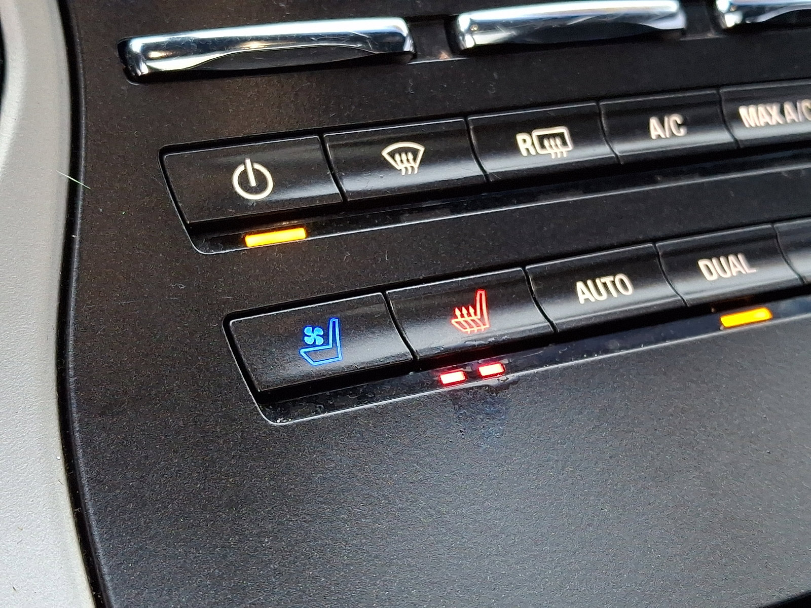 Used 2020 Lincoln Nautilus Reserve image 26