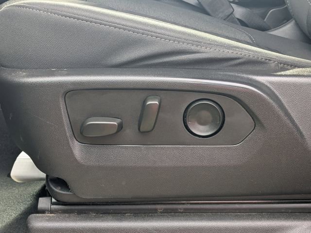 Used 2023 Chevrolet Silverado 1500 LT image 17