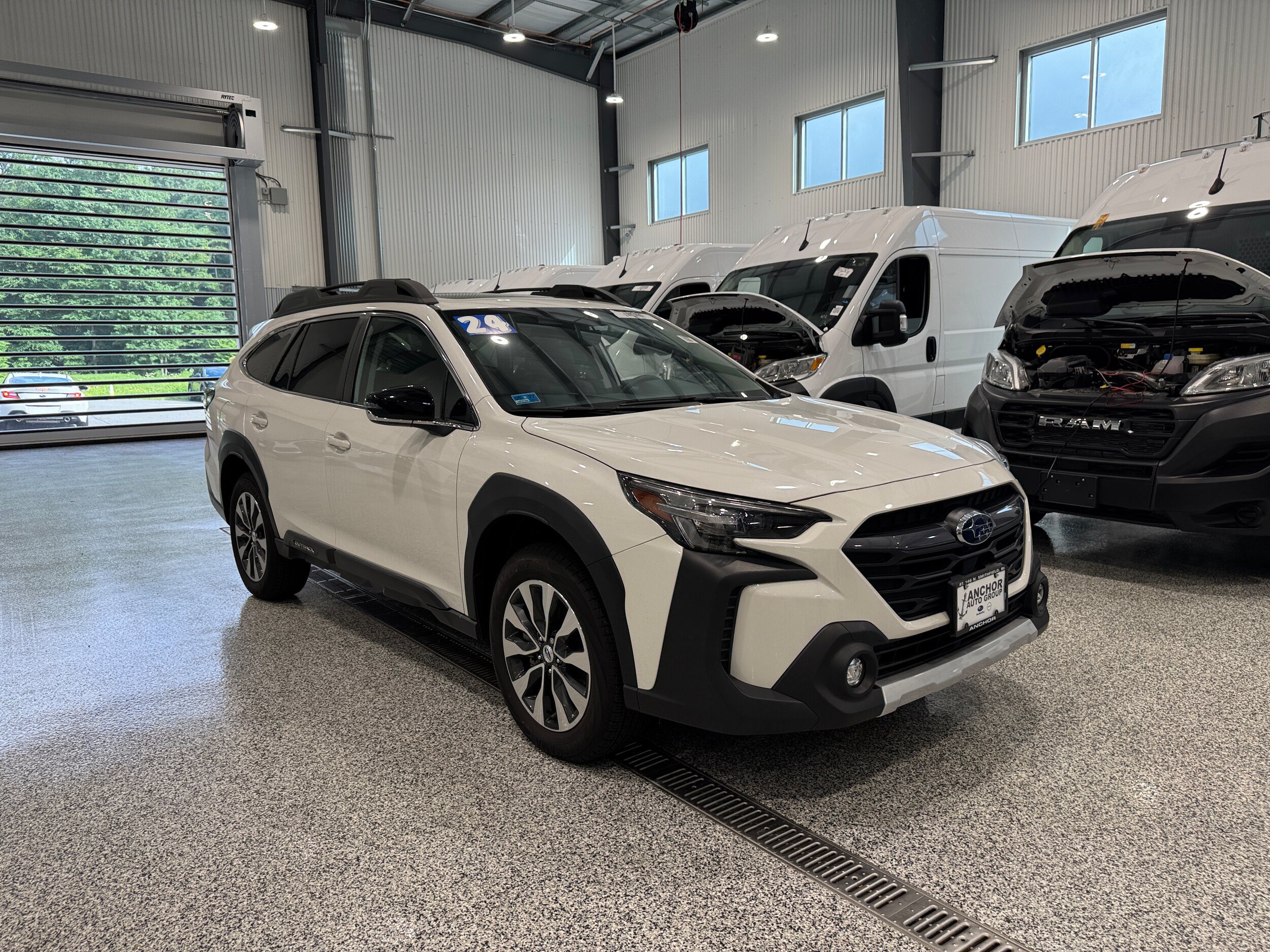 Used 2024 Subaru Outback Limited AWD/4WD image 3