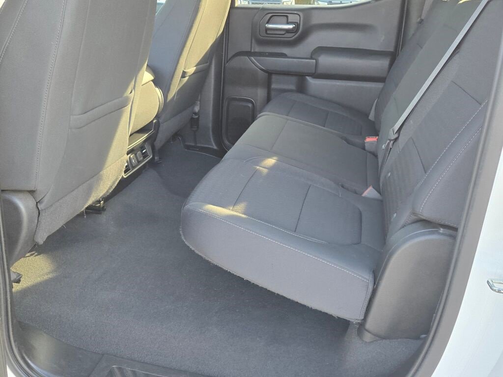 Used 2021 Chevrolet Silverado 1500 LT image 16