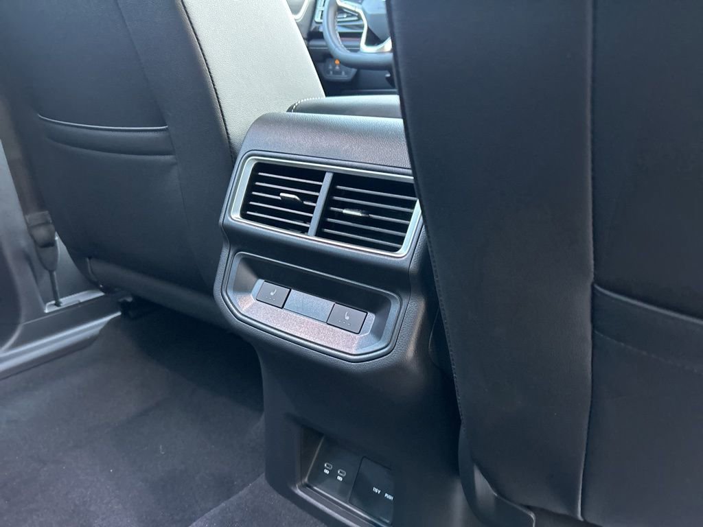 Used 2025 Volkswagen Atlas Cross Sport SEL image 47