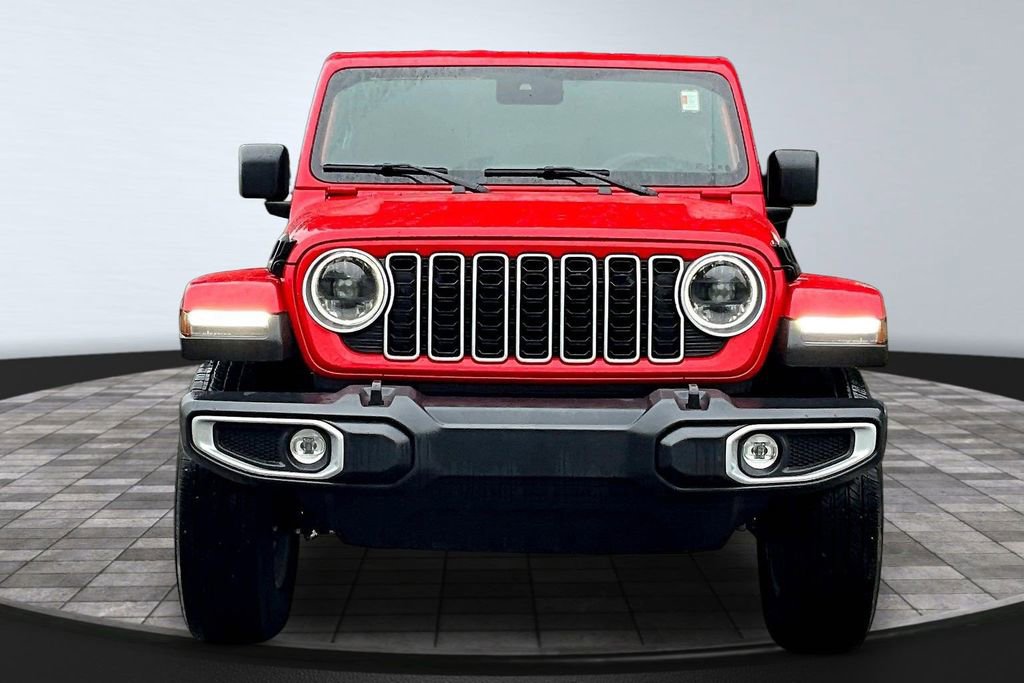 Used 2025 Jeep Wrangler Unlimited Sahara AWD/4WD image 2