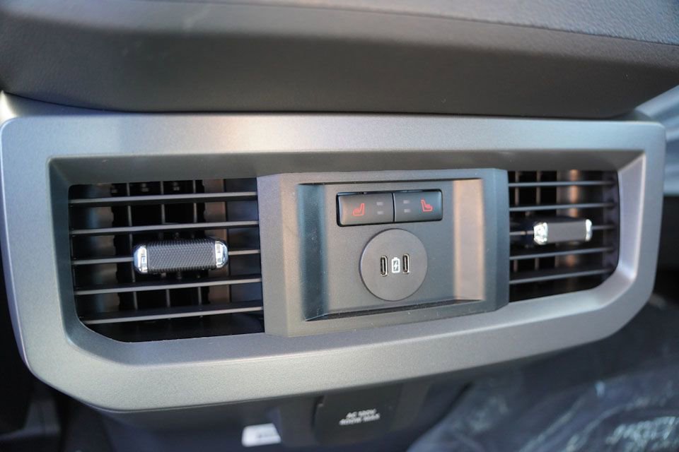 New 2026 Ford F350 Lariat image 13