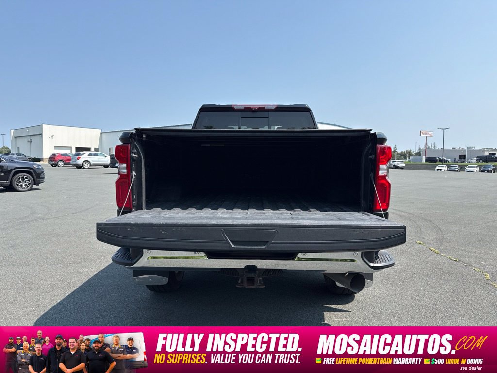 Used 2022 Chevrolet Silverado 2500 LTZ w/ LTZ Convenience Package AWD/4WD image 21
