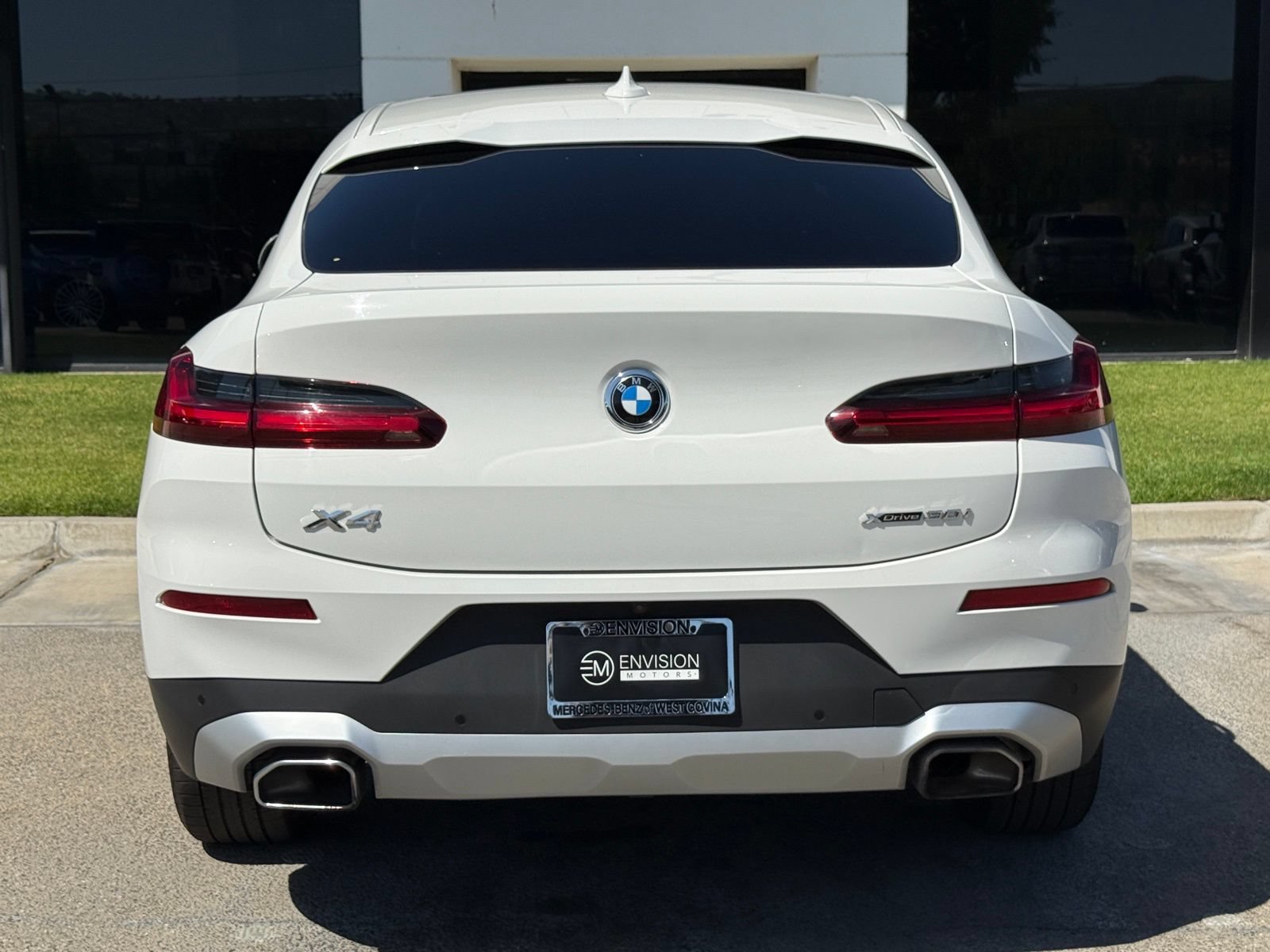 Used 2023 BMW X4 xDrive30i w/ Convenience Package AWD/4WD image 13