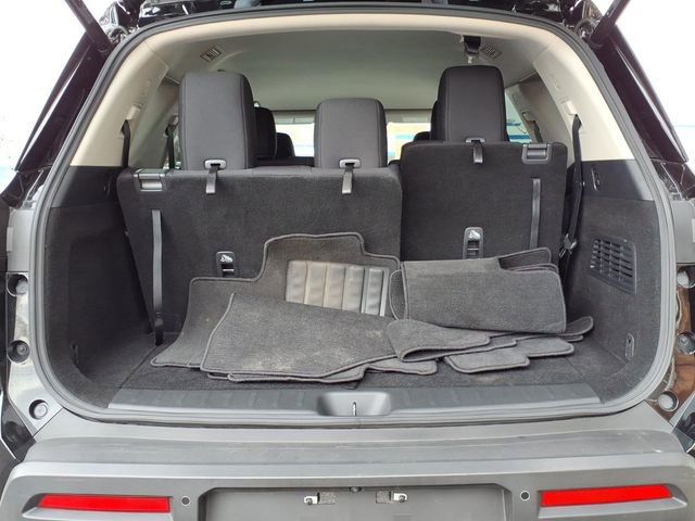 Used 2025 Nissan Pathfinder SV AWD/4WD image 14