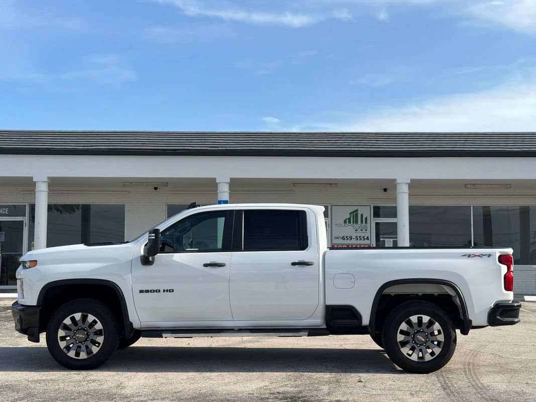 Used 2022 Chevrolet Silverado 2500 Custom w/ Custom Value Package AWD/4WD image 2