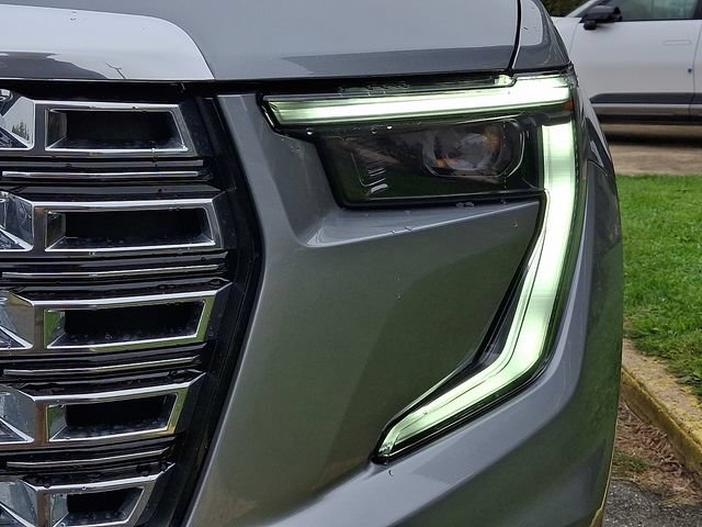 Used 2026 GMC Acadia Denali FWD image 9