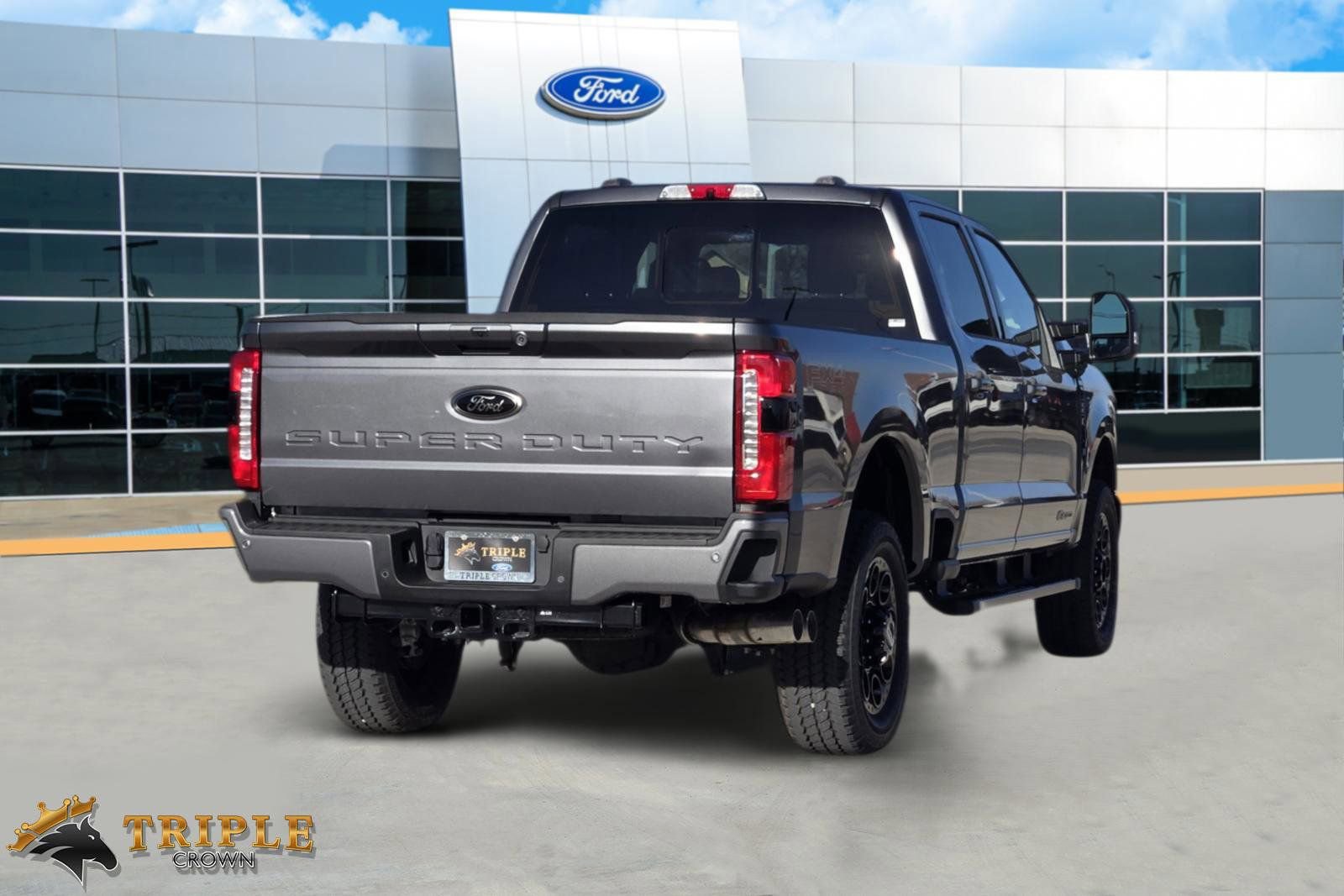 New 2026 Ford F250 Lariat w/ Black Appearance Package image 5