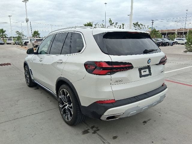 Used 2025 BMW X5 sDrive40i w/ Premium Package RWD image 4