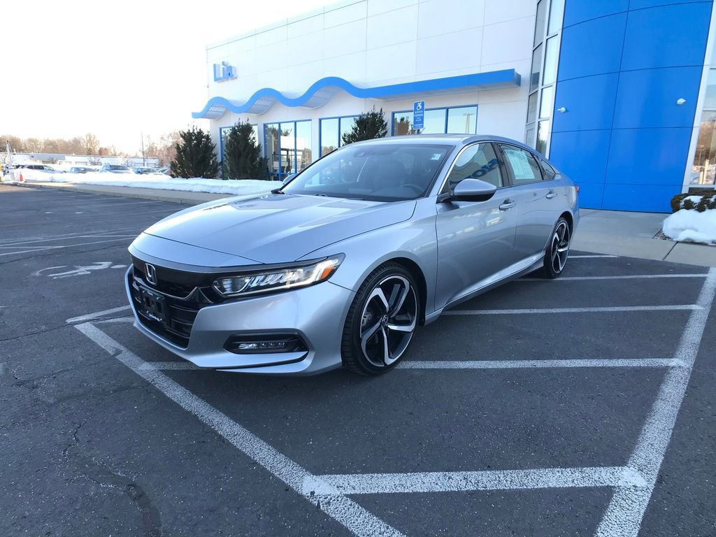 Used 2018 Honda Accord Sport image 3