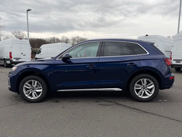 Used 2022 Audi Q5 2.0T Premium w/ Convenience Package image 4