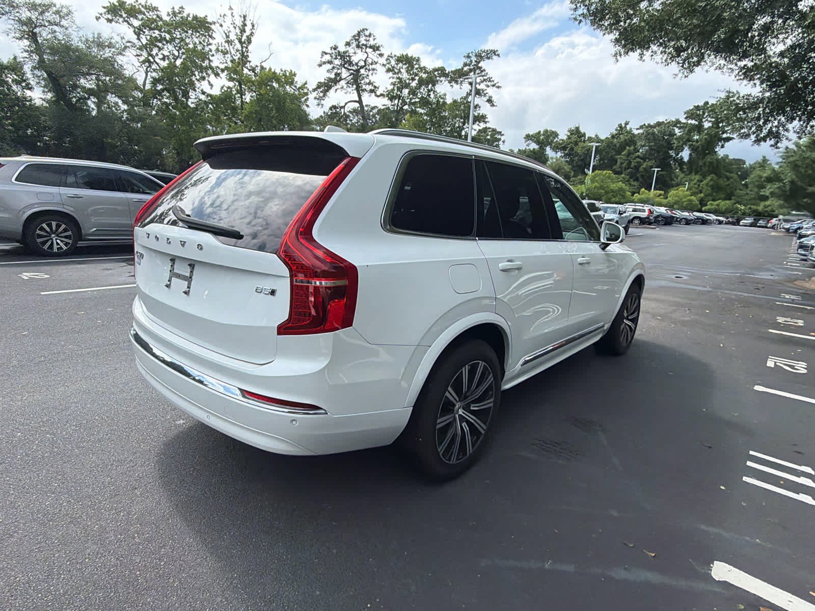 Used 2025 Volvo XC90 B5 Core AWD/4WD image 15