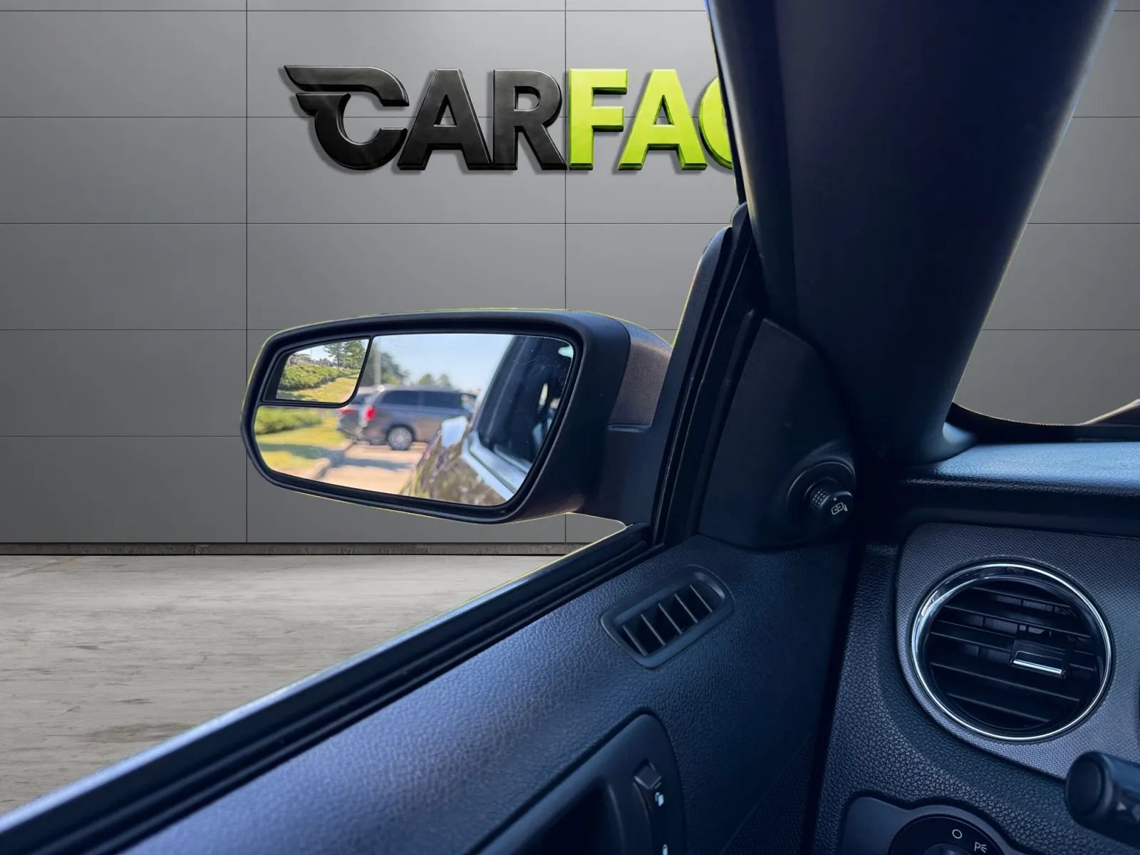 Used 2014 Ford Mustang Coupe w/ Equipment Group 102A RWD image 34