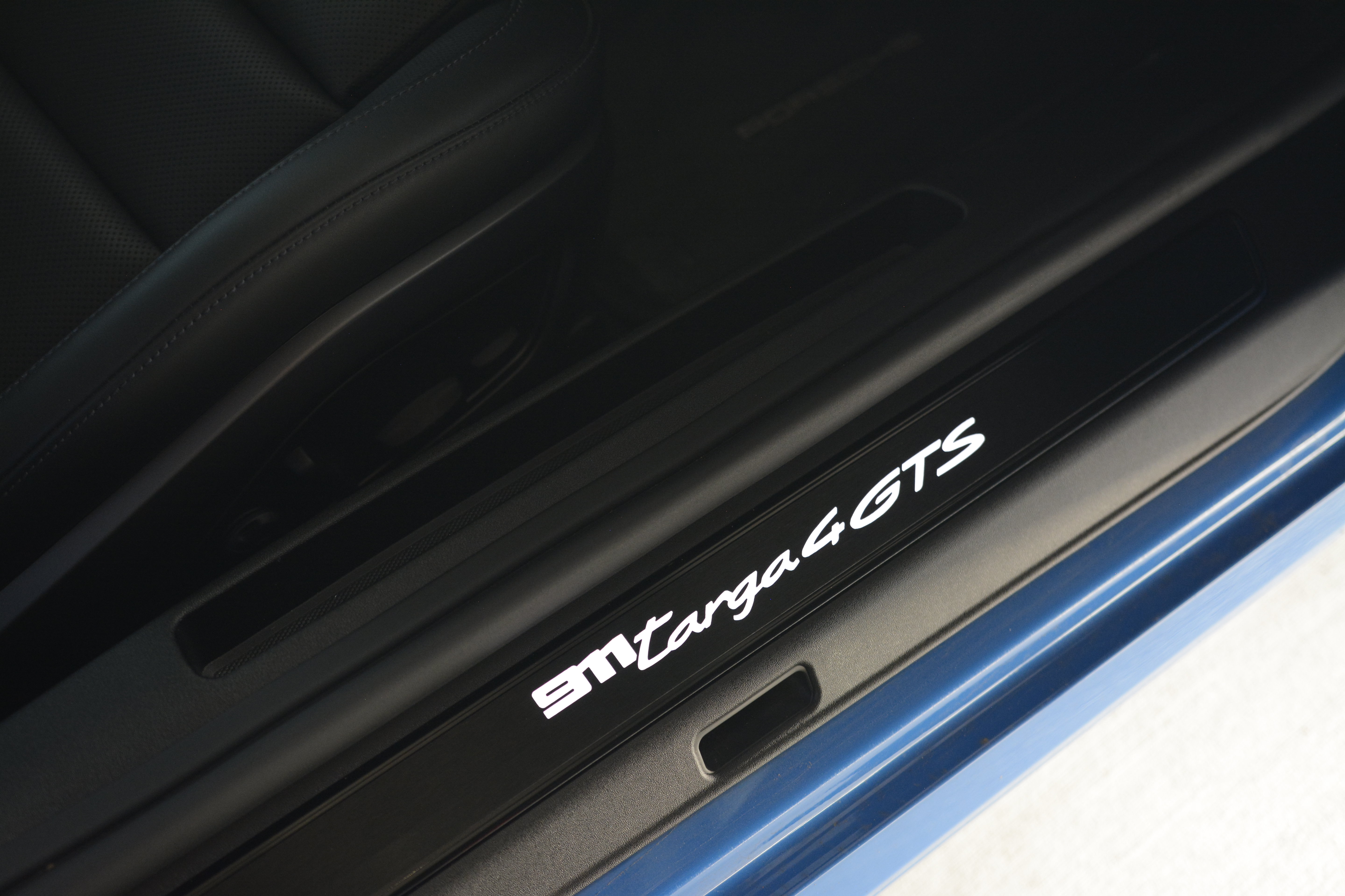 Certified 2022 Porsche 911 Targa 4 GTS AWD/4WD image 31