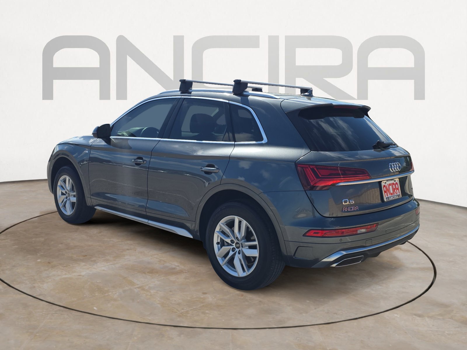 Used 2023 Audi Q5 2.0T Premium w/ Convenience Package image 8