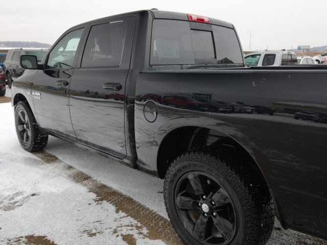 Used 2017 RAM 1500 Classic SLT image 9