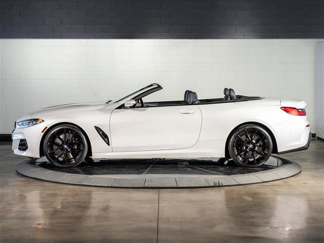 Used 2023 BMW 840i Convertible image 2