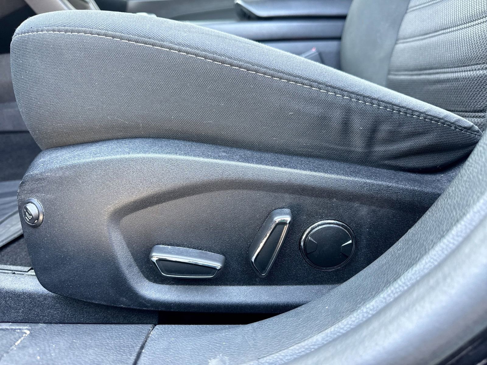 Certified 2020 Ford Fusion SE FWD image 19
