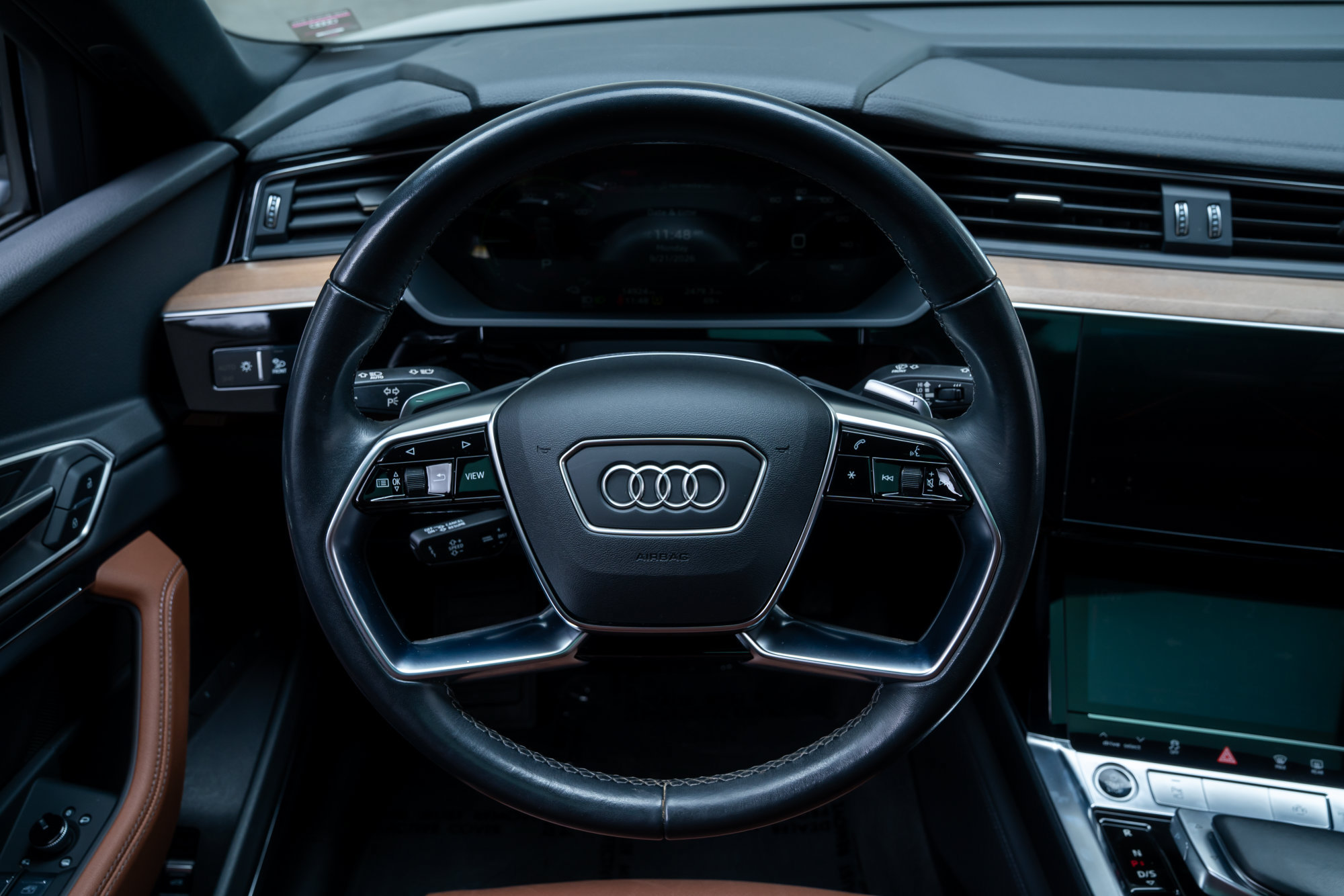 Used 2024 Audi Q8 e-tron Premium Plus w/ Premium Plus Package AWD/4WD image 12