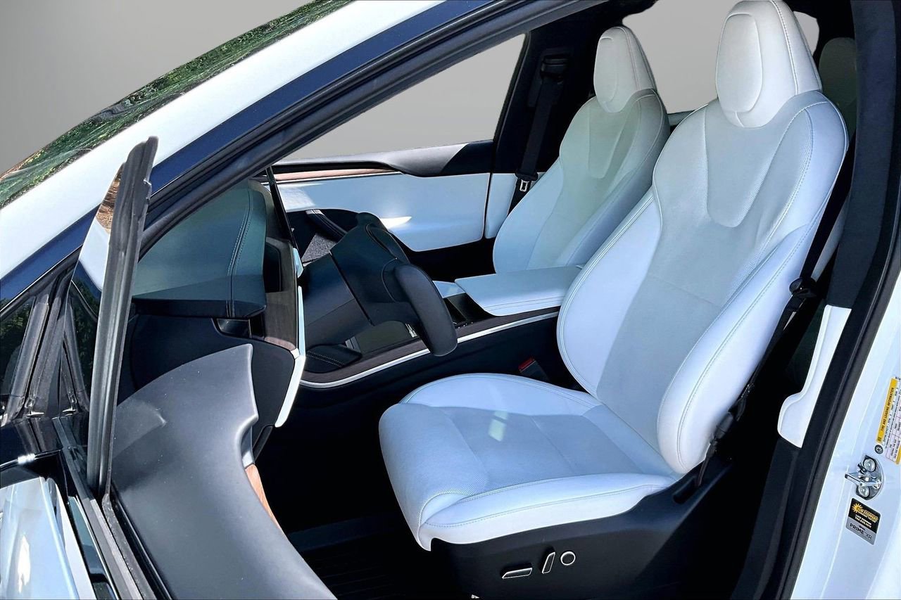 Used 2023 Tesla Model X AWD/4WD image 22