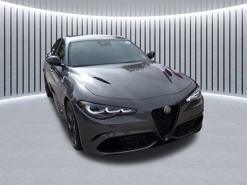 Used 2024 Alfa Romeo Giulia Quadrifoglio w/ Active Assist Plus Package RWD video 1