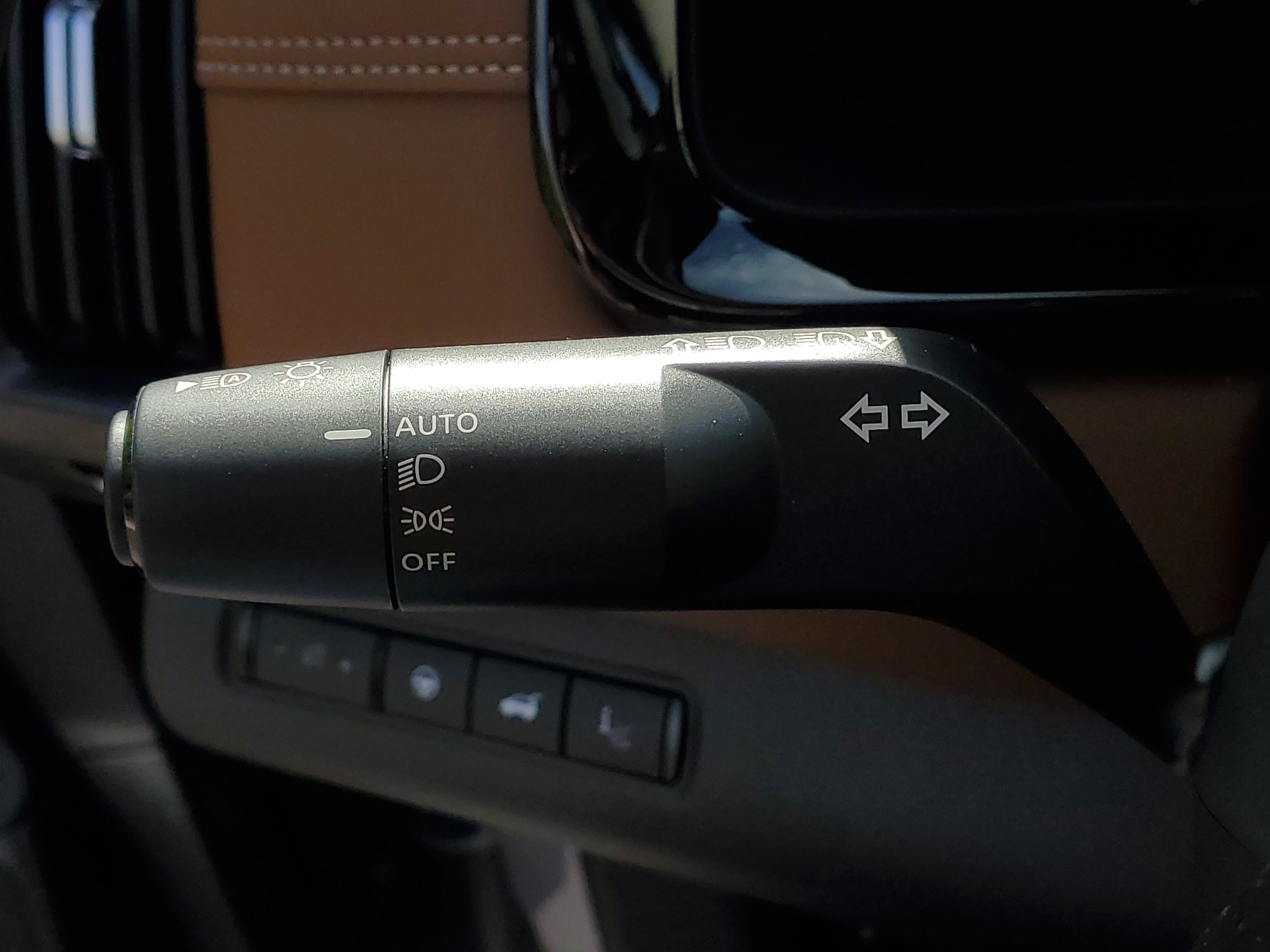 New 2026 Nissan Pathfinder Platinum AWD/4WD image 12