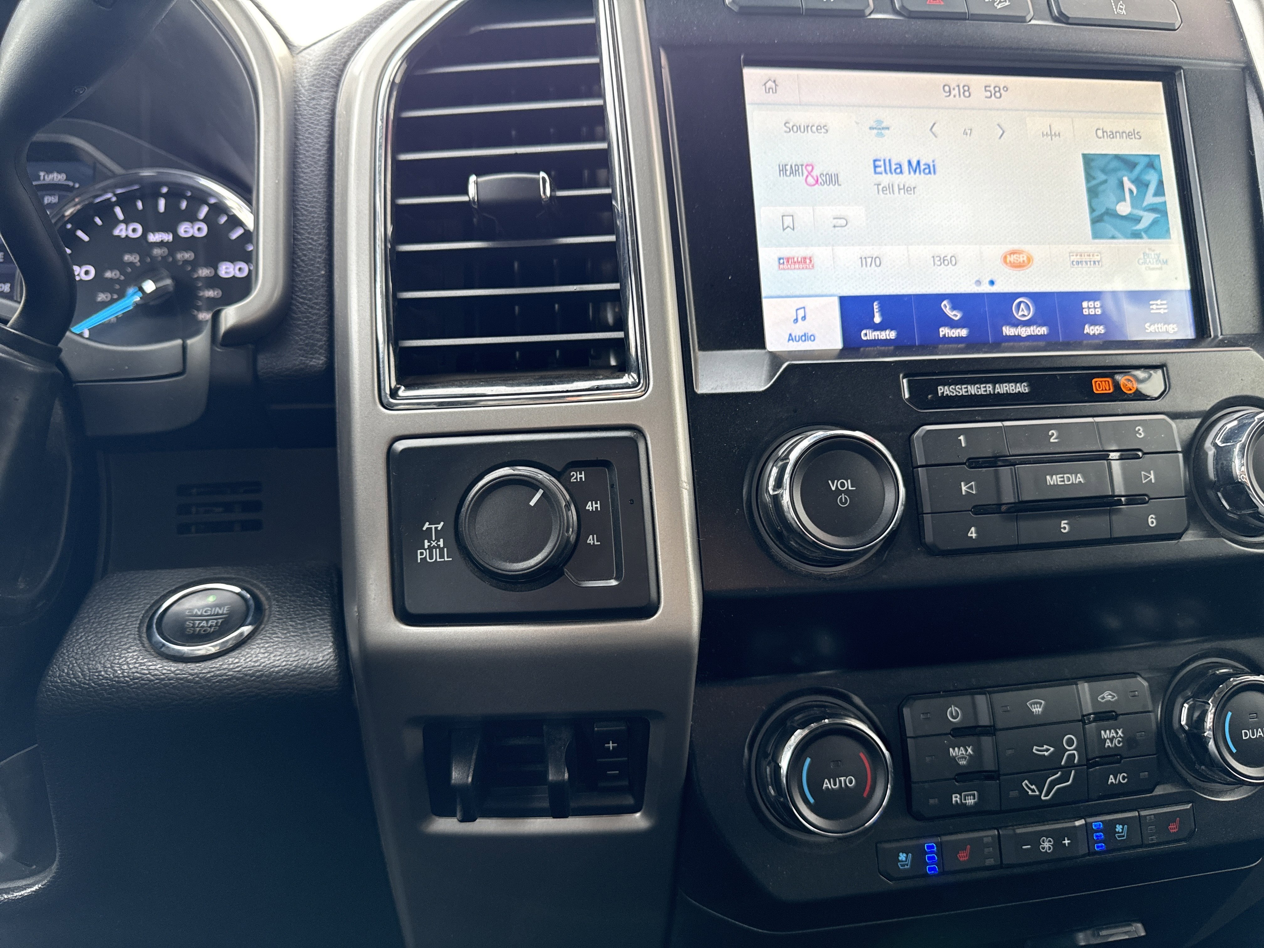 Used 2020 Ford F250 Lariat image 29