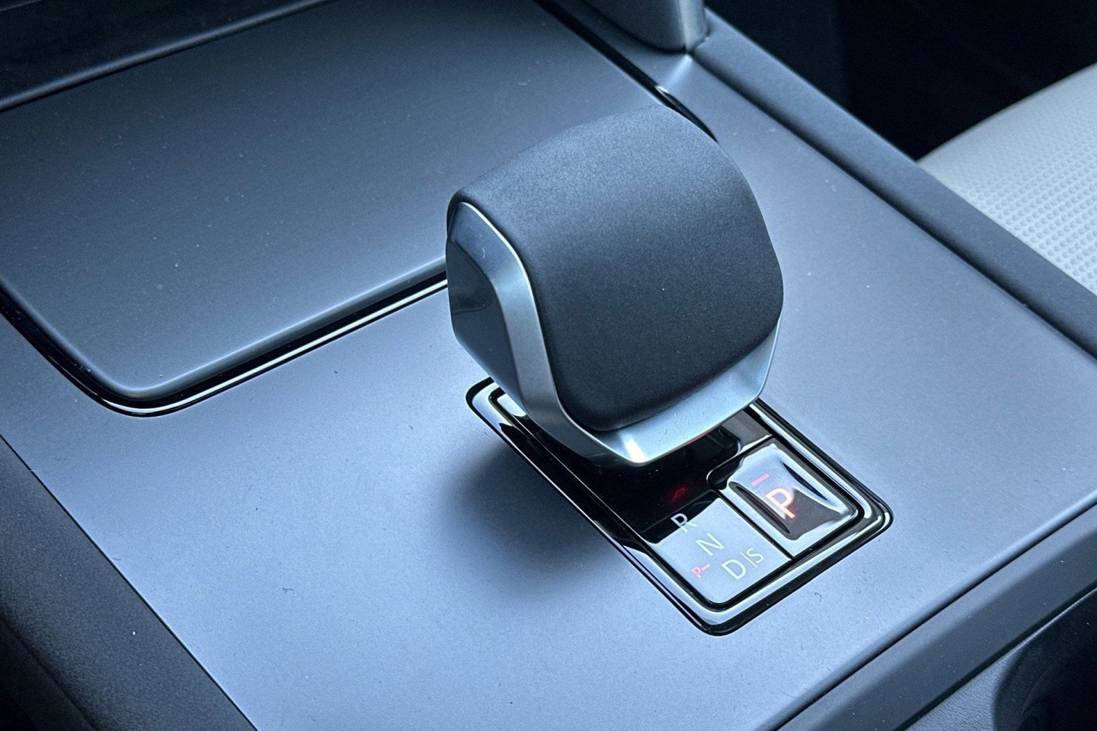 New 2025 Land Rover Discovery Sport S AWD/4WD image 23