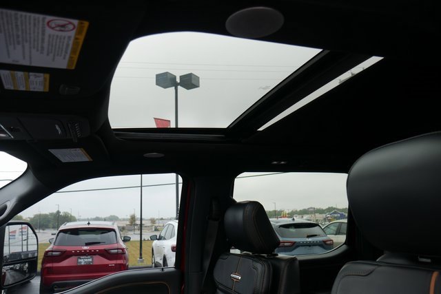 Used 2024 Ford F450 Platinum w/ FX4 Off-Road Package image 3