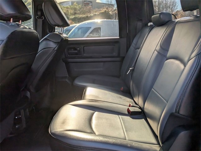 Used 2024 RAM 2500 Tradesman w/ Chrome Appearance Group image 27