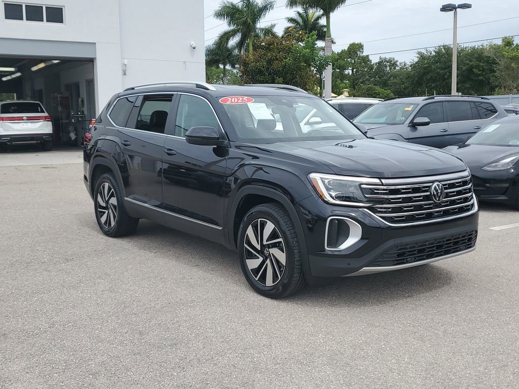 Certified 2025 Volkswagen Atlas SEL AWD/4WD image 2