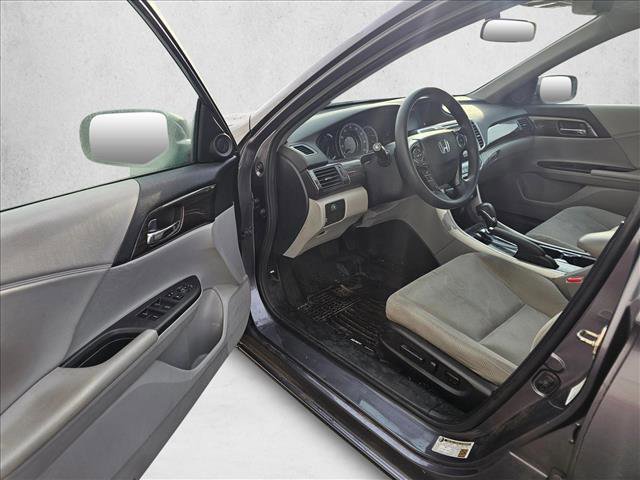 Used 2016 Honda Accord EX image 17