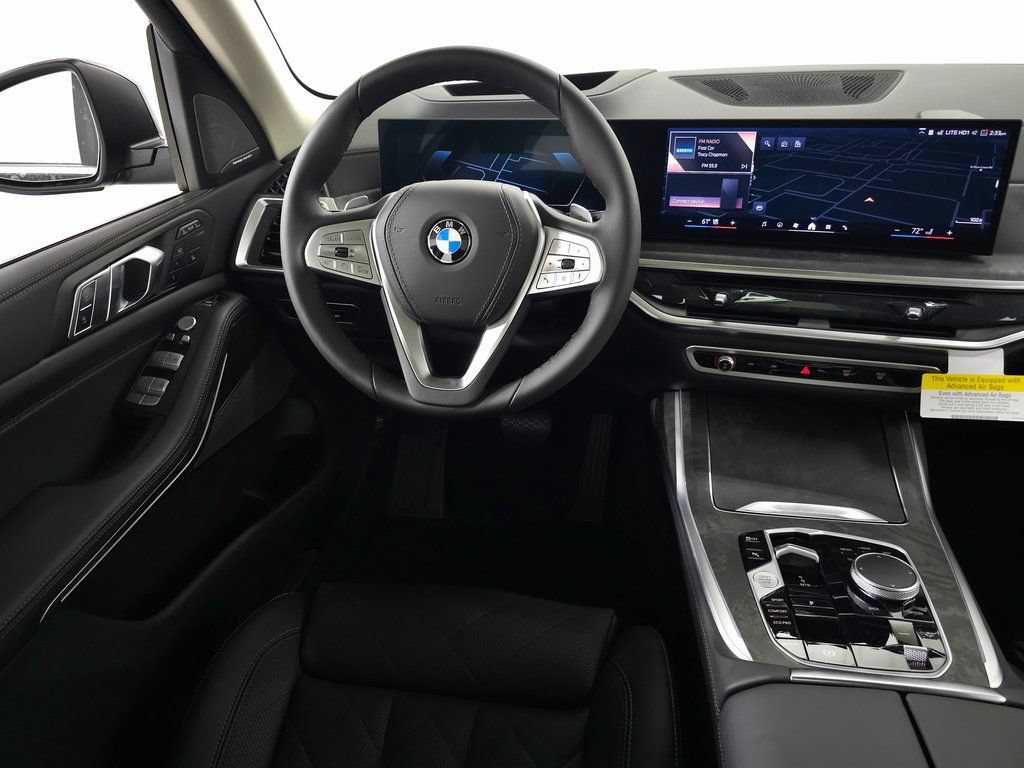 Used 2026 BMW X7 xDrive40i w/ Premium Package AWD/4WD image 21