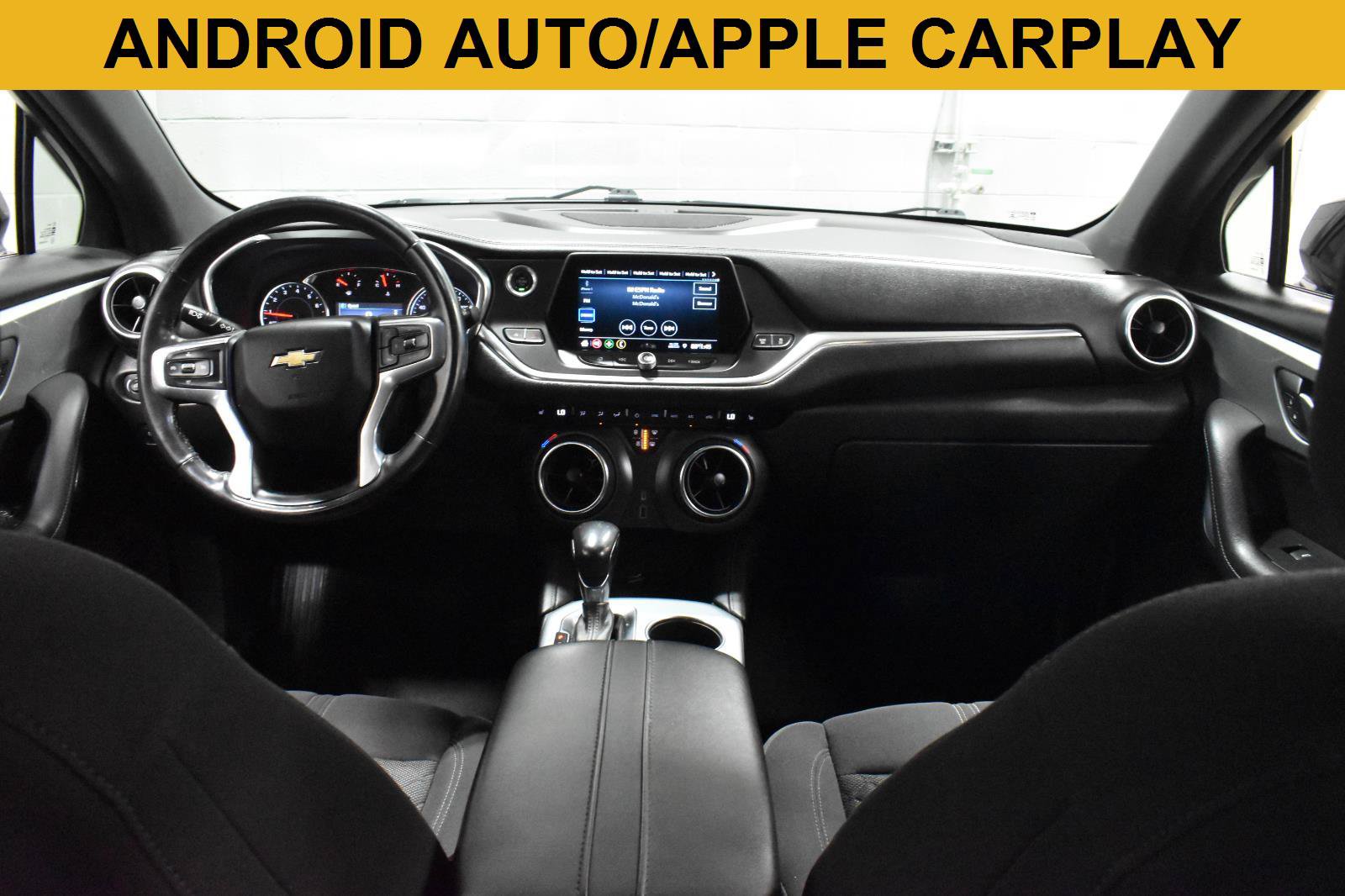 Used 2020 Chevrolet Blazer LT FWD image 2