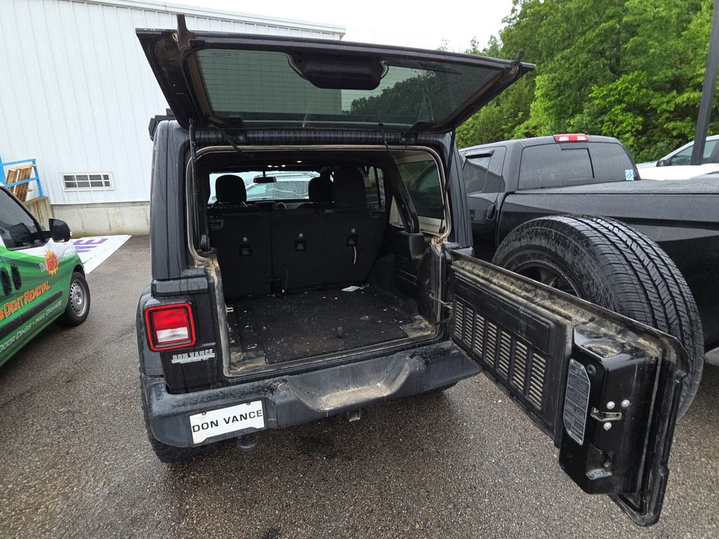 Used 2019 Jeep Wrangler Unlimited Sport S AWD/4WD image 14