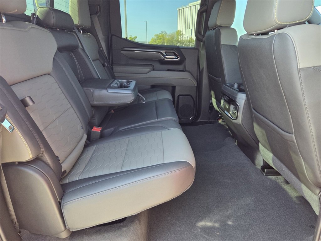 Used 2022 Chevrolet Silverado 1500 ZR2 image 17