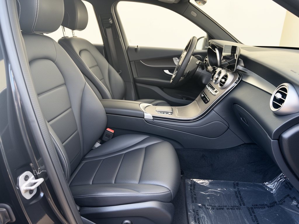 Certified 2022 Mercedes-Benz GLC 300 4MATIC image 30