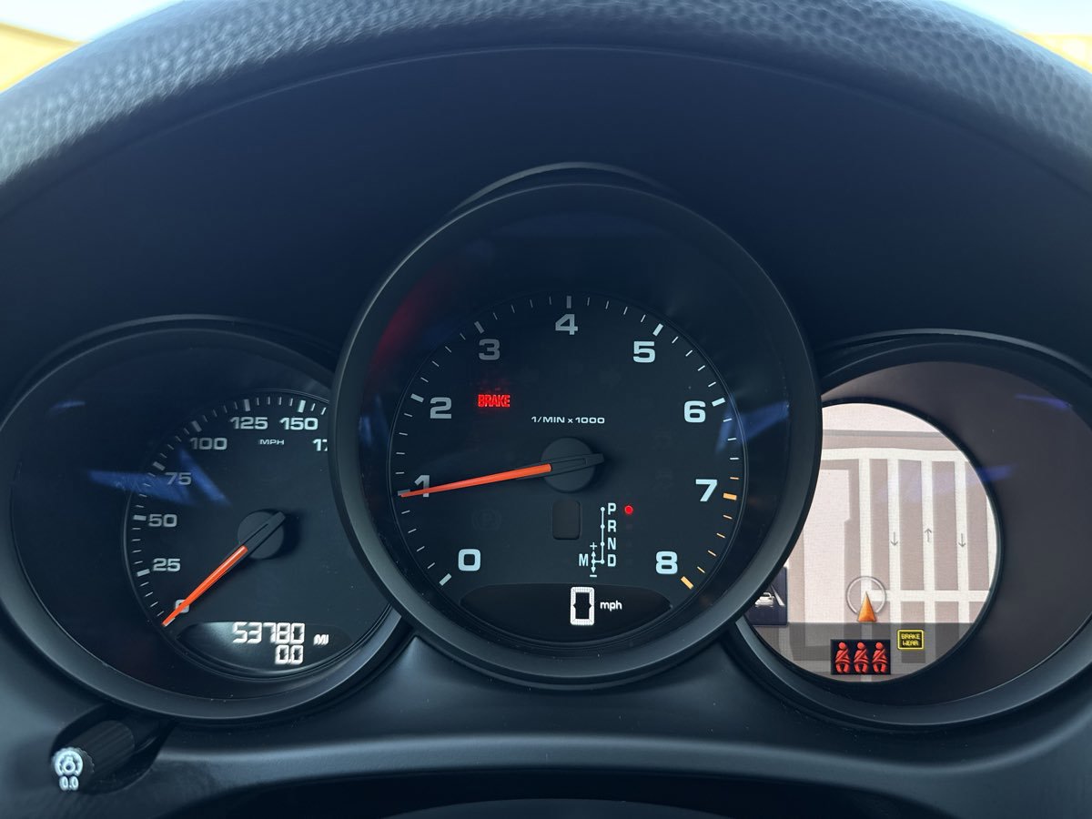 Used 2021 Porsche Macan AWD/4WD image 12