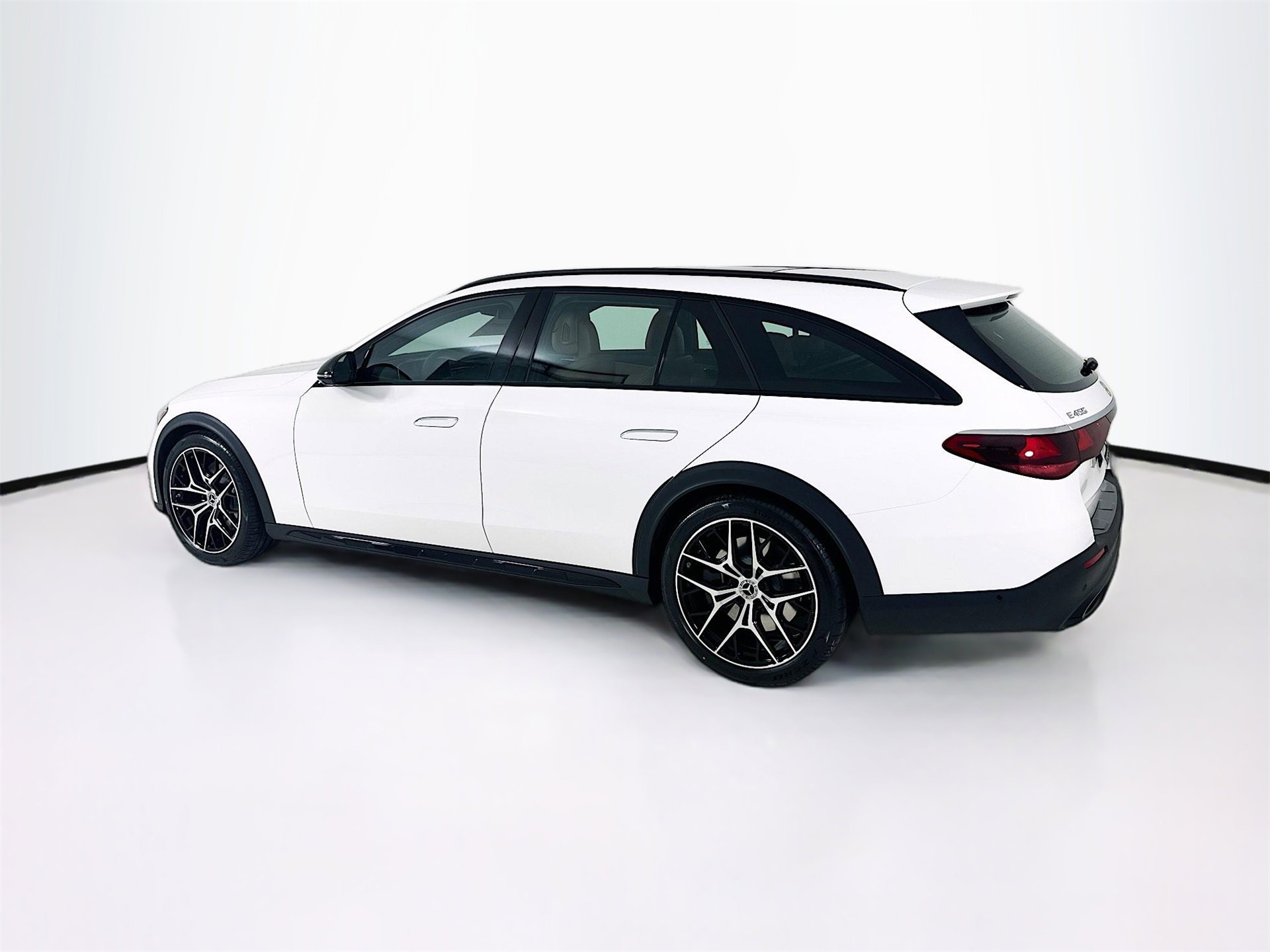 New 2026 Mercedes-Benz E 450 4MATIC All-Terrain Wagon image 6
