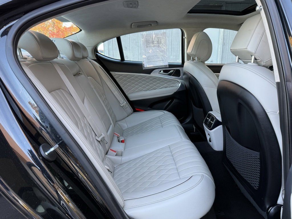 Used 2020 Genesis G70 2.0T w/ Prestige Package image 21